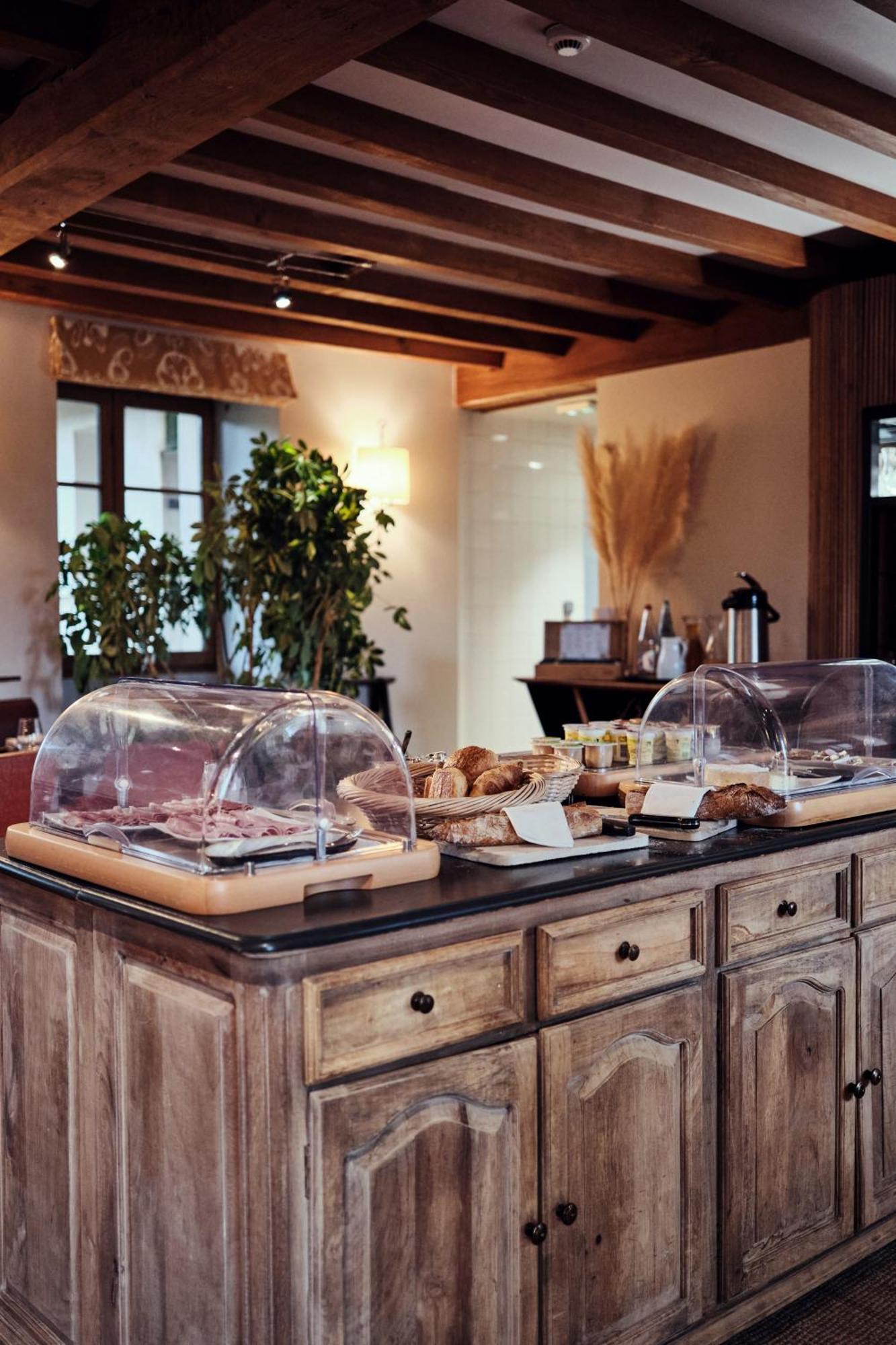 Hostellerie De La Tour D'Auxois Saulieu Εξωτερικό φωτογραφία