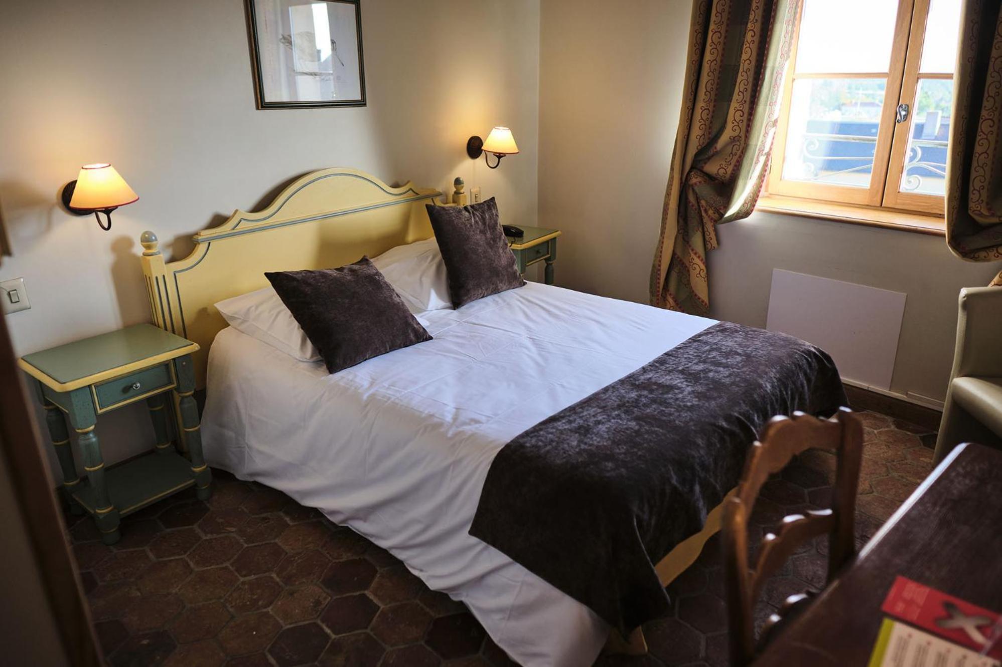 Hostellerie De La Tour D'Auxois Saulieu Εξωτερικό φωτογραφία